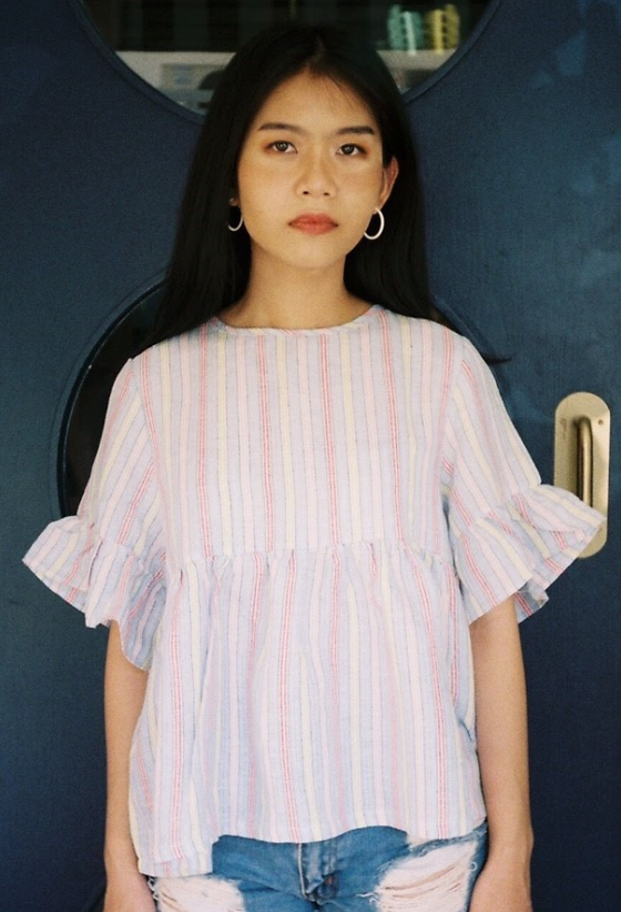 เสื้อแขนระบาย rainbow