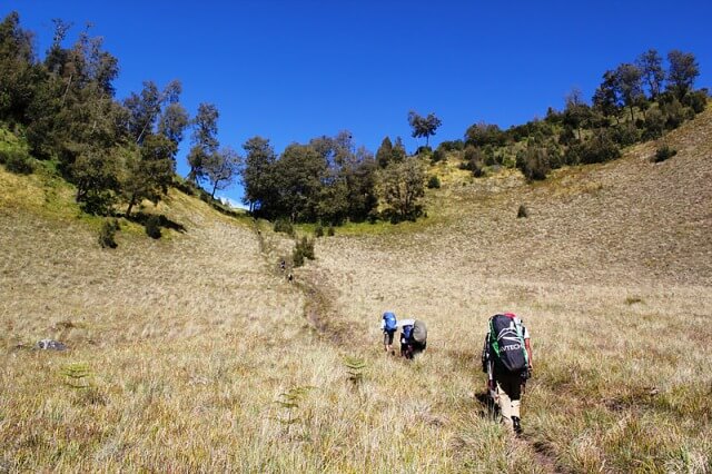 mitos tanjakan cinta. Sumber: http://www.telusurindonesia.com/tanjakan-cinta-di-semeru.html