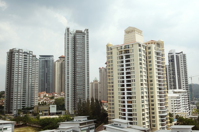 Based on transactions analysed by theedgeproperty.com, the average transacted price at Mont'Kiara in 3Q2014 was RM685 psf, up 7.8% y-y (Photo by The Edge)