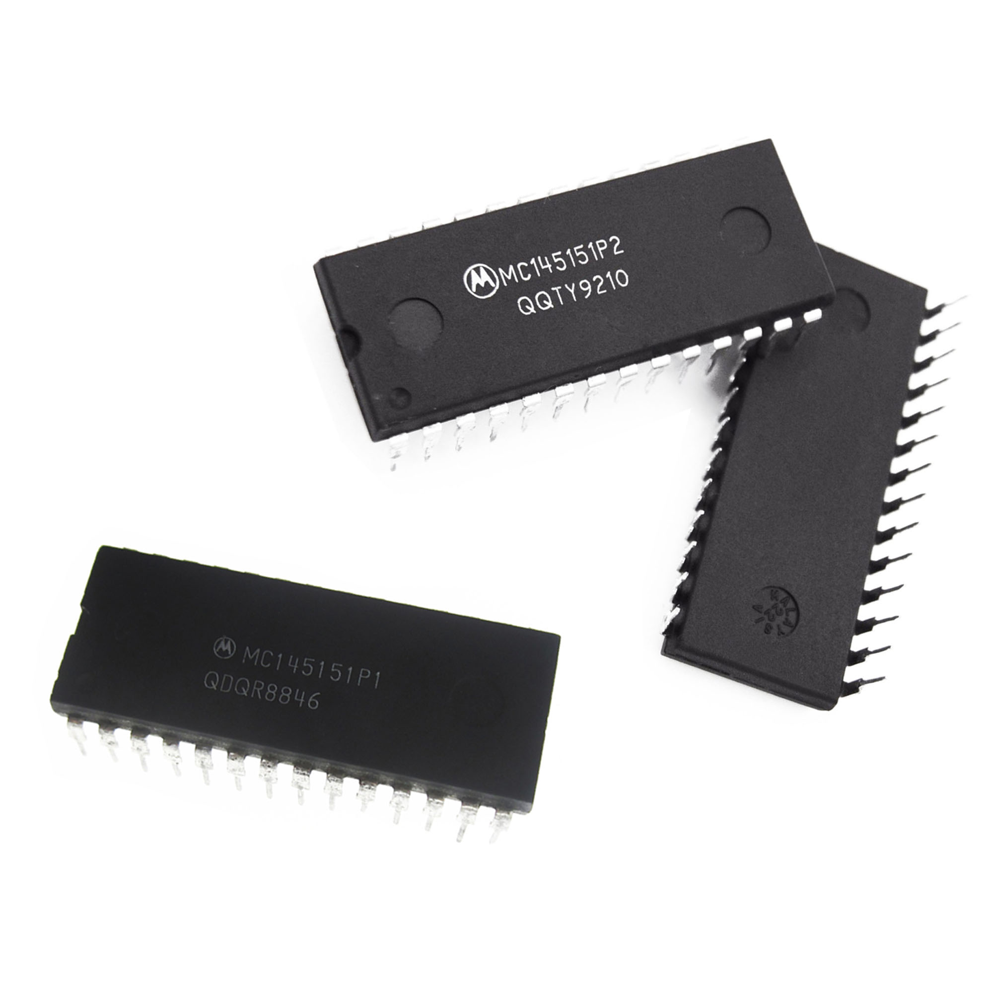 1PCS Parallel in Frequency Synthesizer IC MOTOROLA DIP-28 MC145151P2
