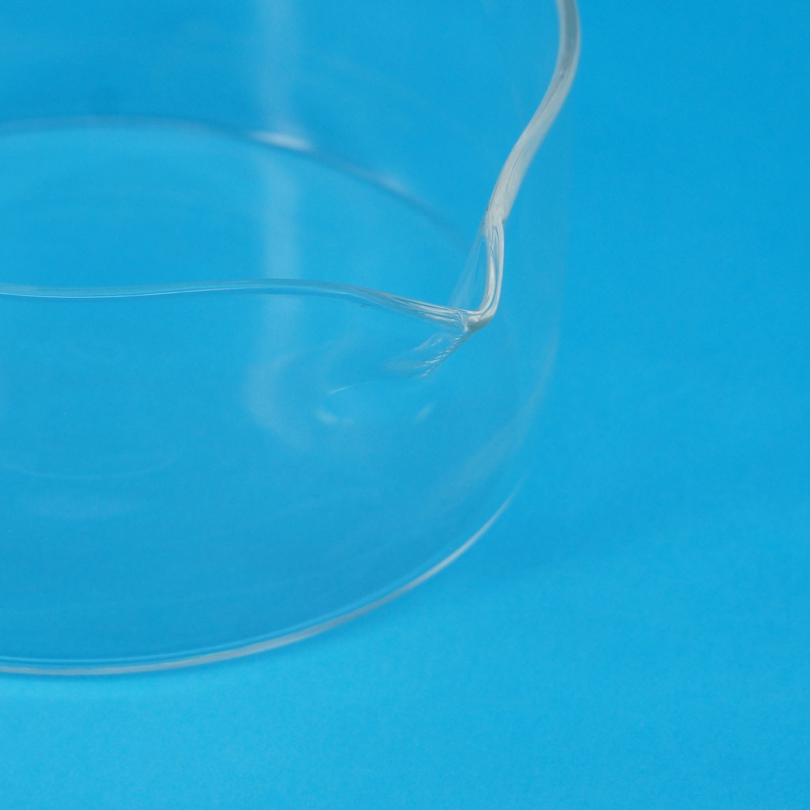 60200mm Lab Glass Crystallizing Dishes with Spout Crystallization