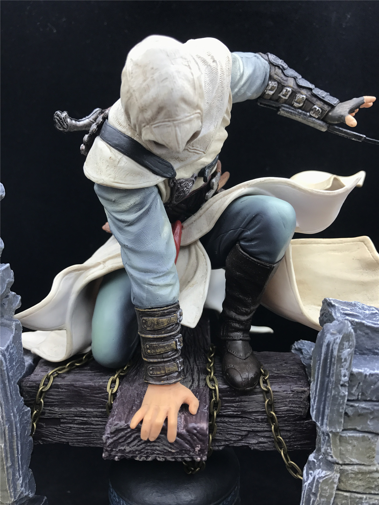 assassin's creed statue altair