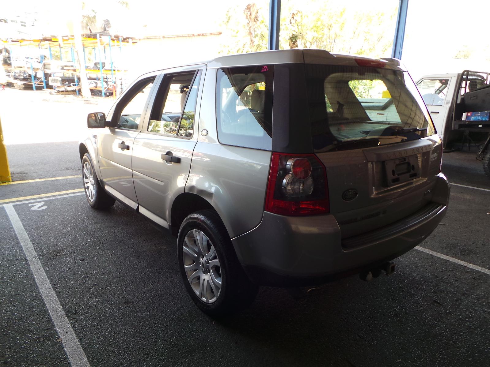 2009 Land Rover Freelander Wiper Linkage View Auto part Wiper Linkage Land Rover Freelander 2009
