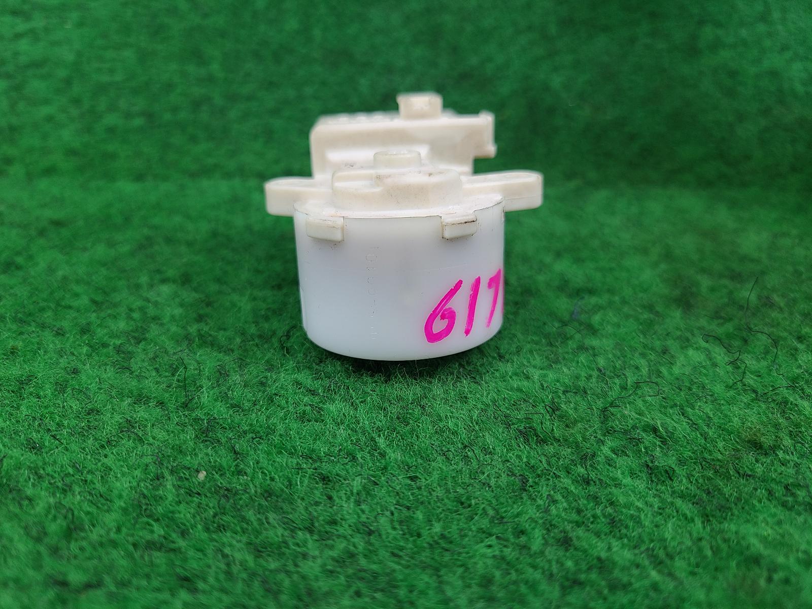 View Auto part Ignition Switch Toyota Prado 2009