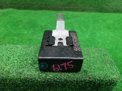 View Auto part Misc Switch/Relay Mitsubishi Pajero 2003