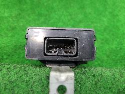 View Auto part Misc Switch/Relay Mitsubishi Pajero 2003