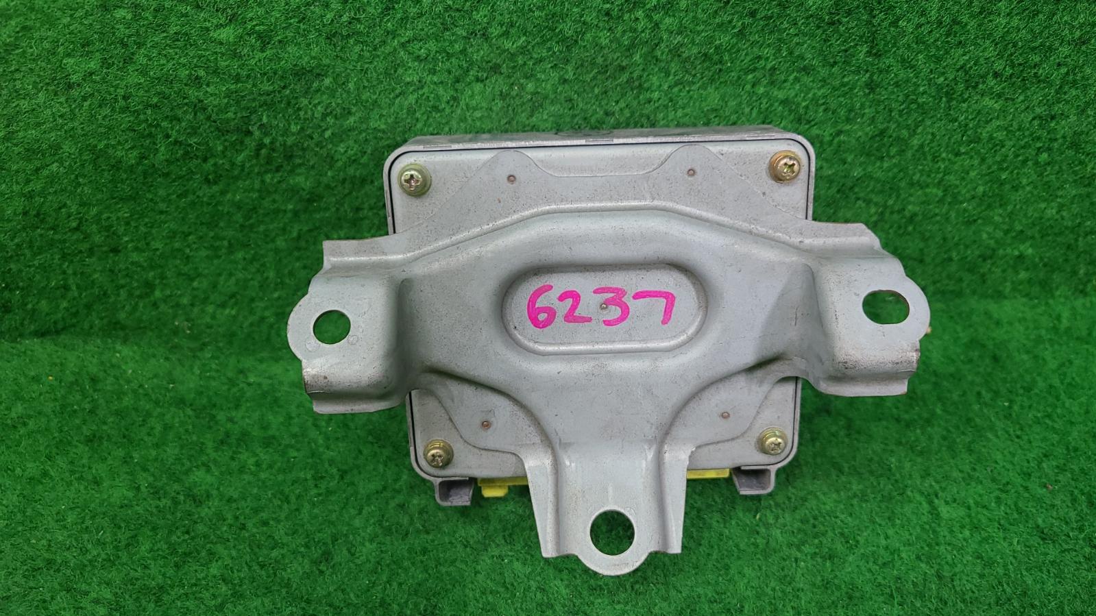 View Auto part Airbag Module/Sensor Toyota Hilux 2004