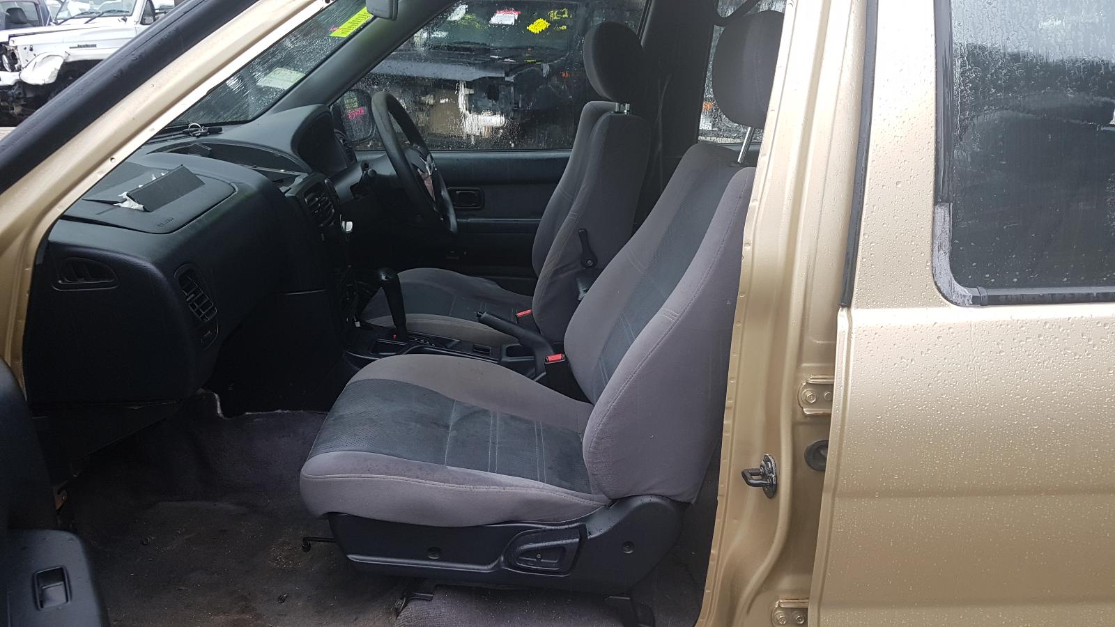 View Auto part Ecu Nissan Pathfinder 2004