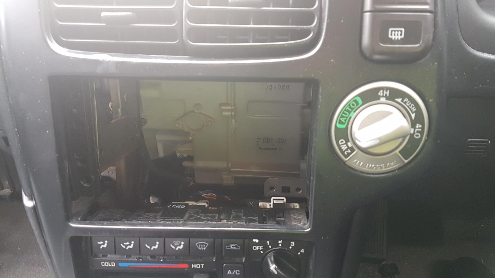 View Auto part Ecu Nissan Pathfinder 2004