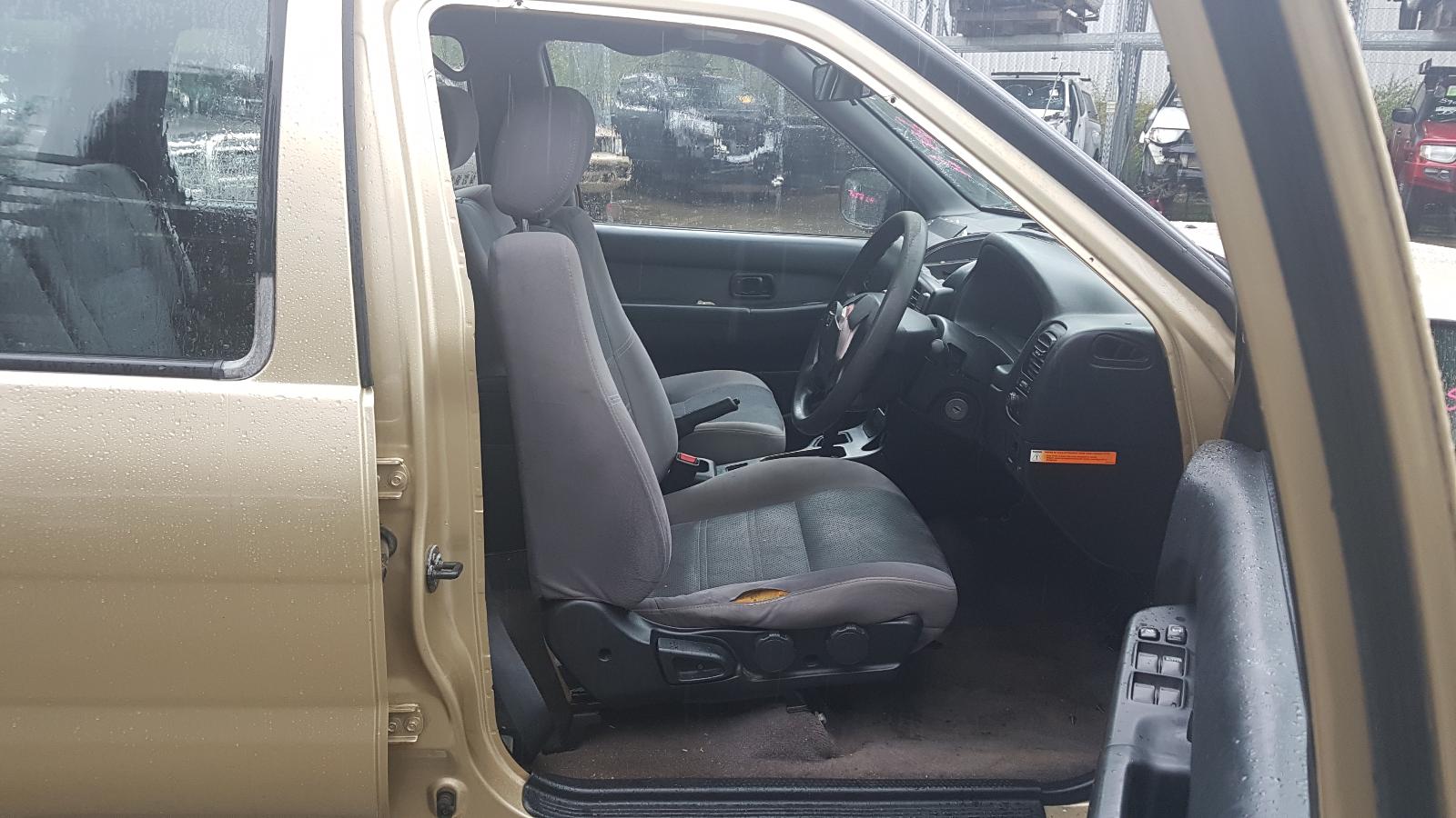 View Auto part Ecu Nissan Pathfinder 2004