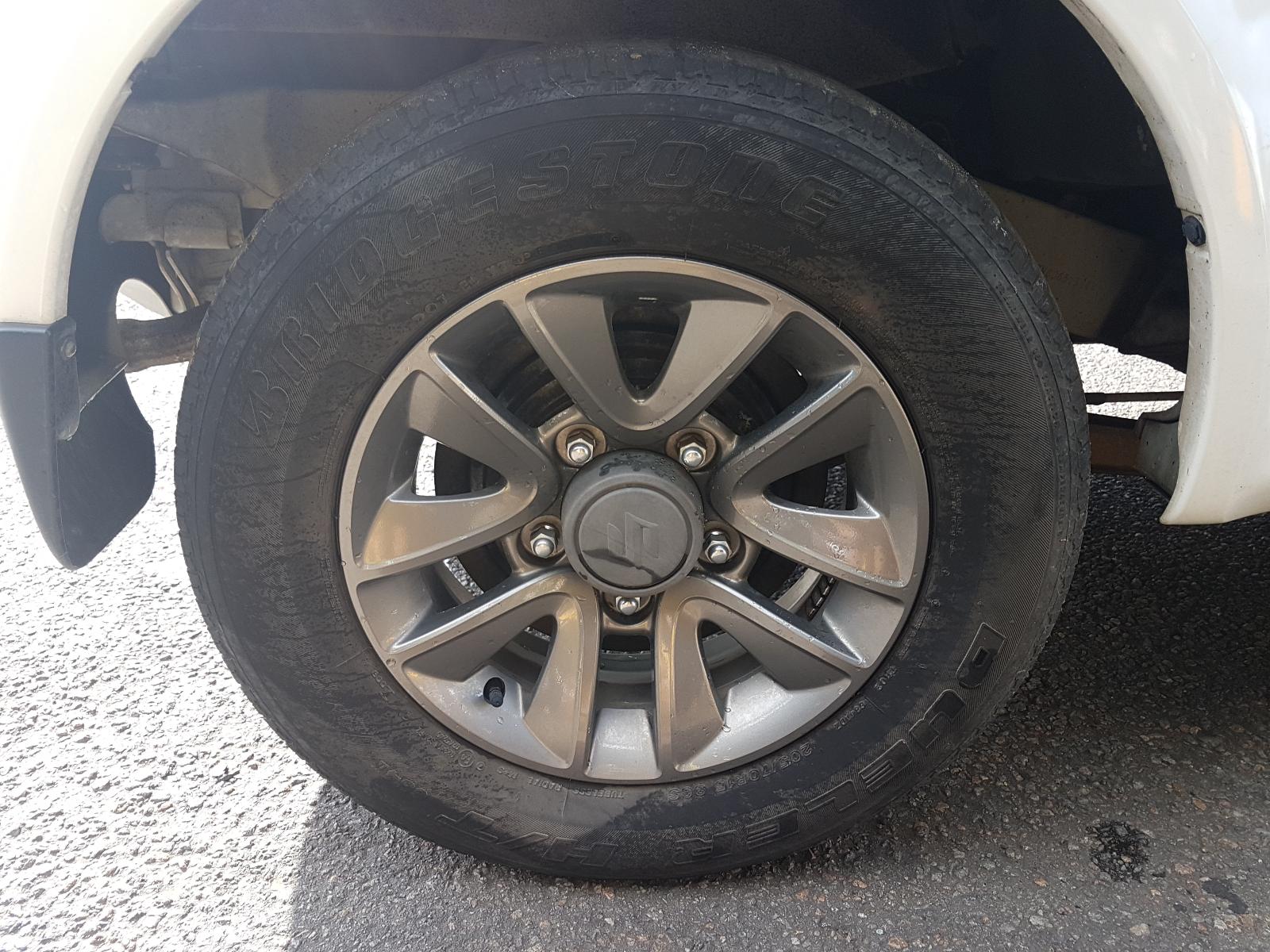 View Auto part Differential Centre Suzuki Jimny 2015