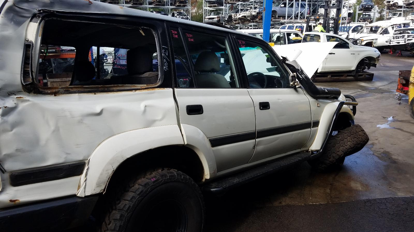 1990 Toyota Landcruiser Trans/Gearbox View Auto part Trans/Gearbox Toyota Landcruiser 1990