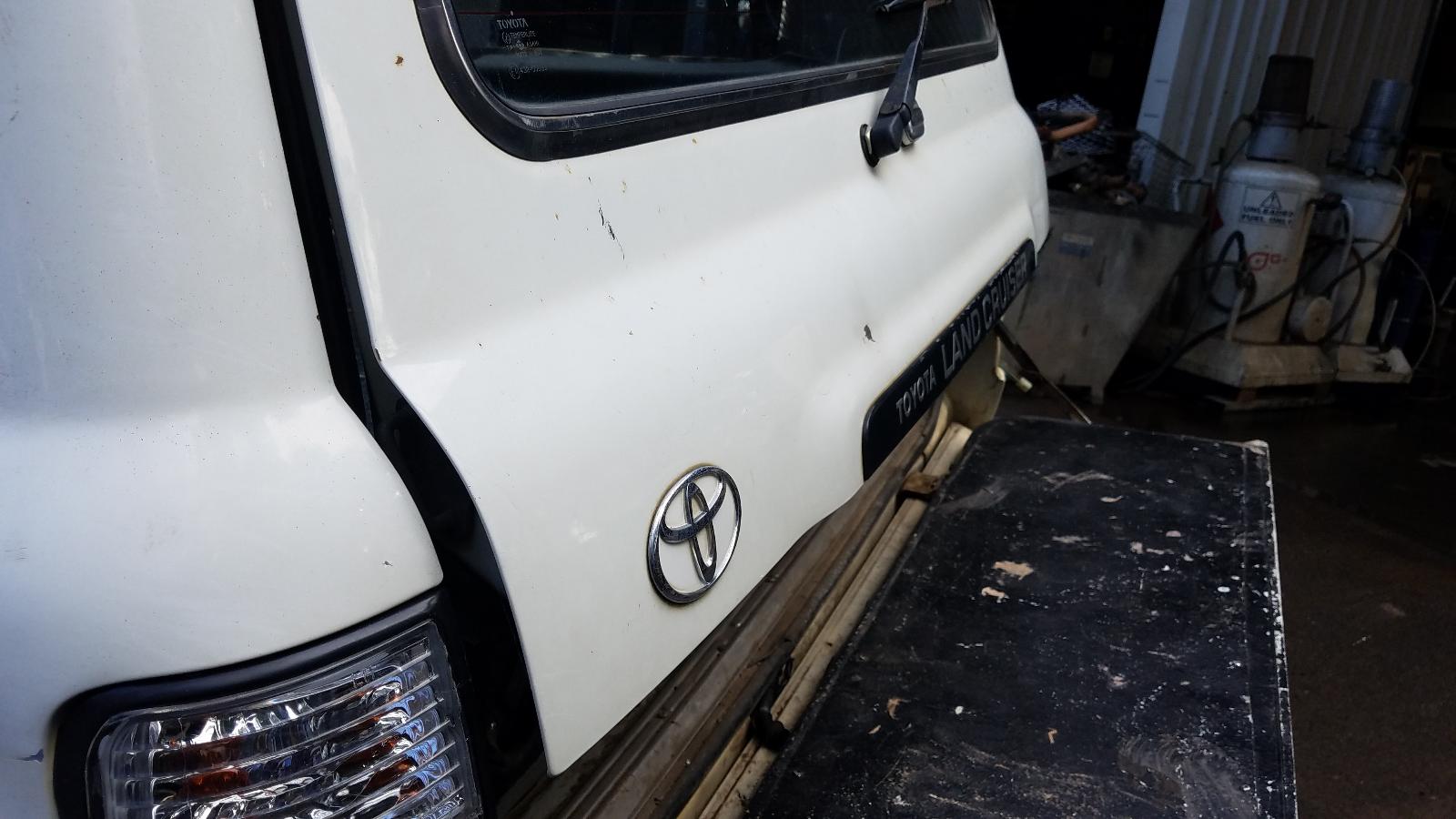 1990 Toyota Landcruiser Trans/Gearbox View Auto part Trans/Gearbox Toyota Landcruiser 1990