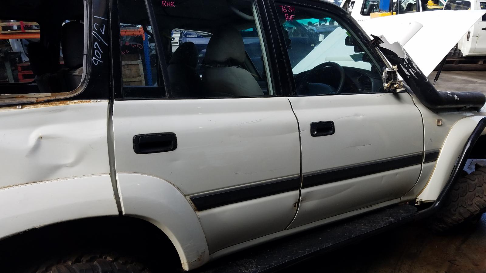 1990 Toyota Landcruiser Trans/Gearbox View Auto part Trans/Gearbox Toyota Landcruiser 1990