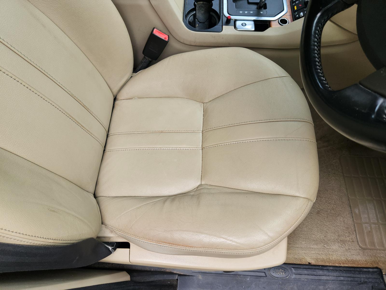 Land Rover Discovery 2010 4 Door Station Wagon View Land Rover Discovery 2010 4 Door Station Wagon