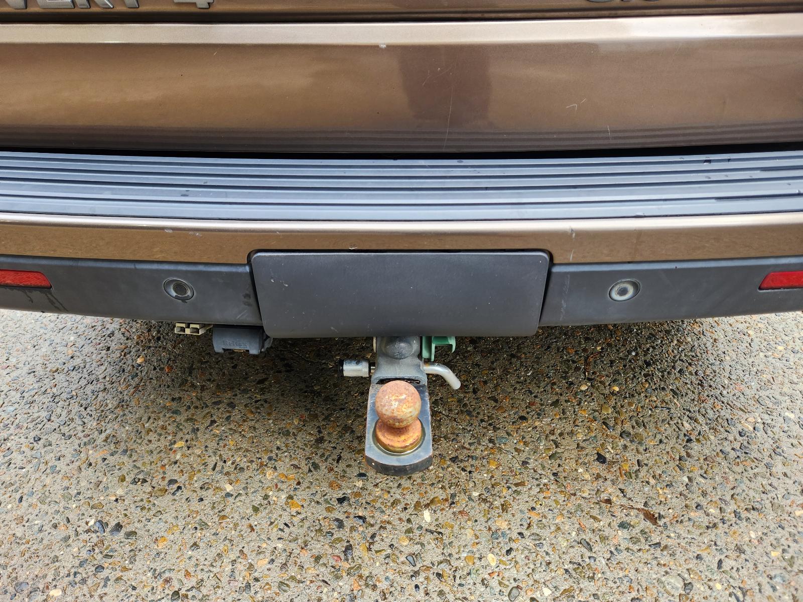Land Rover Discovery 2010 4 Door Station Wagon View Land Rover Discovery 2010 4 Door Station Wagon