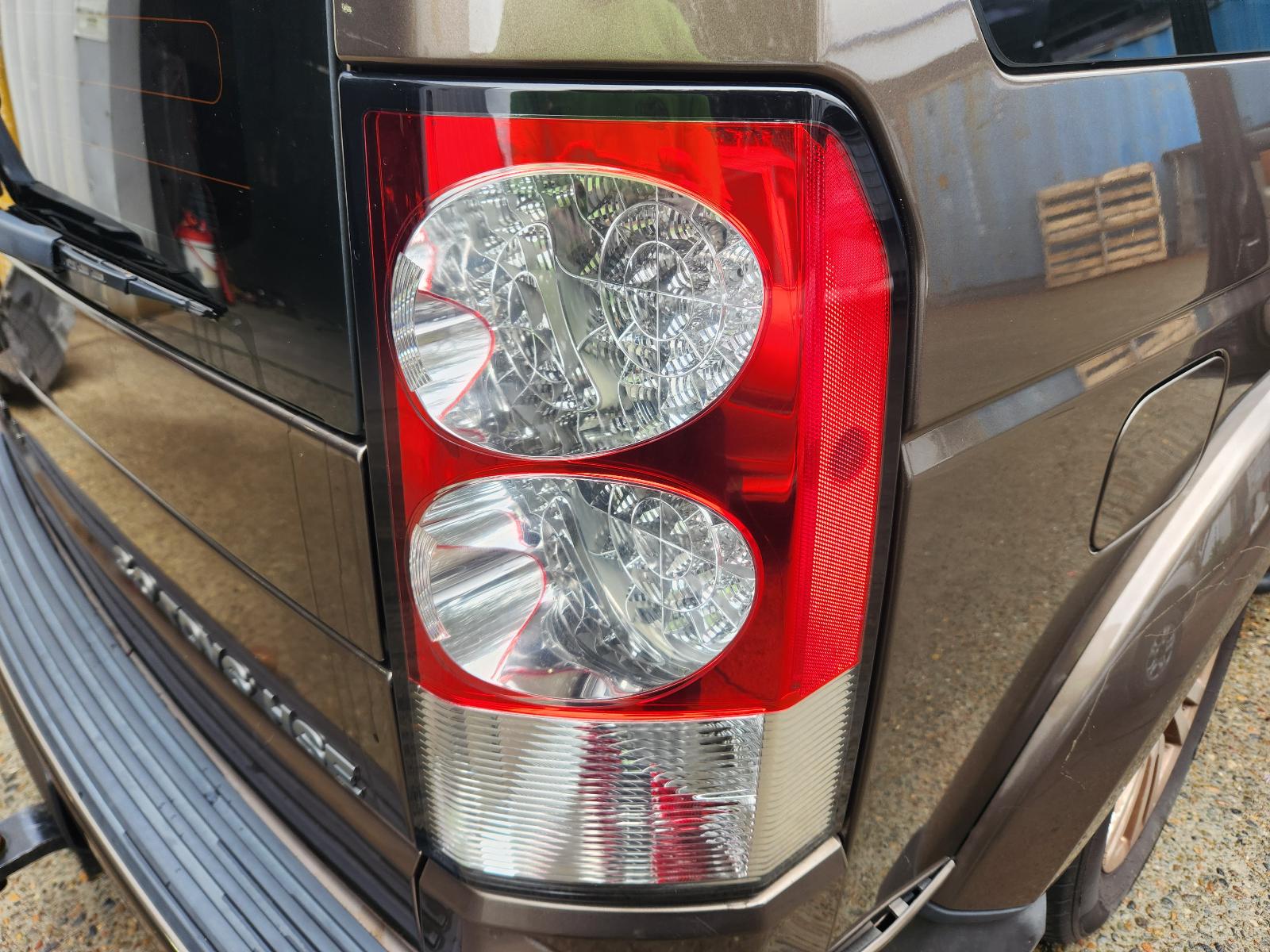 Land Rover Discovery 2010 4 Door Station Wagon View Land Rover Discovery 2010 4 Door Station Wagon