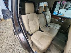 View Land Rover Discovery 2010 4 Door Station Wagon