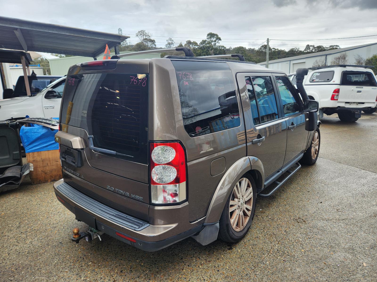 Land Rover Discovery 2010 4 Door Station Wagon View Land Rover Discovery 2010 4 Door Station Wagon