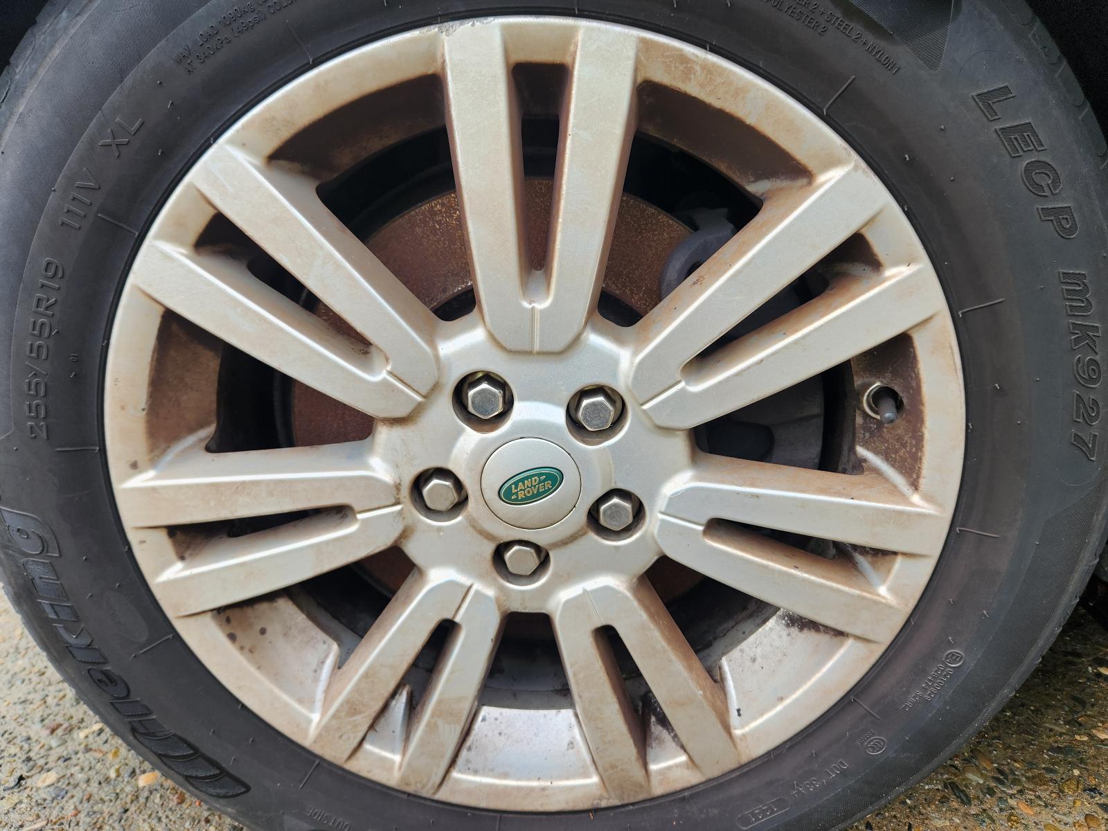 Land Rover Discovery 2010 4 Door Station Wagon View Land Rover Discovery 2010 4 Door Station Wagon