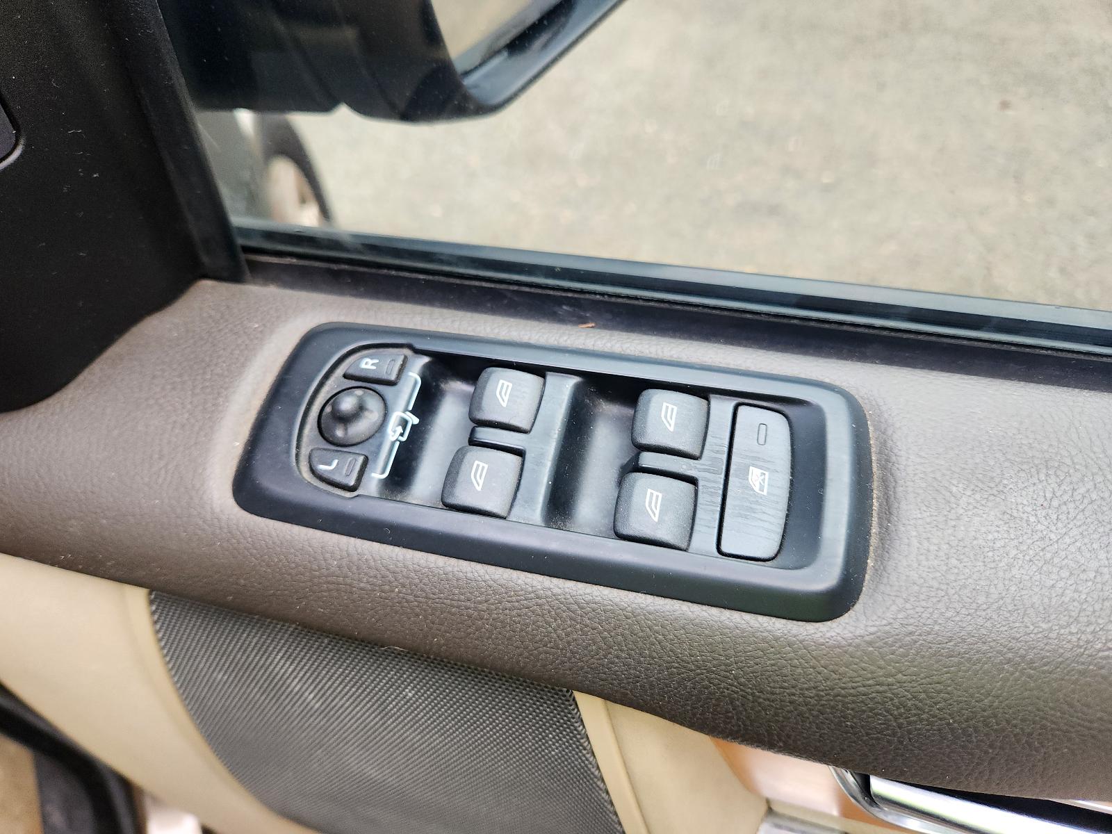 Land Rover Discovery 2010 4 Door Station Wagon View Land Rover Discovery 2010 4 Door Station Wagon
