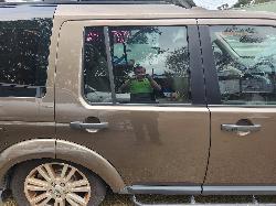 View Land Rover Discovery 2010 4 Door Station Wagon