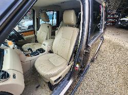 View Land Rover Discovery 2010 4 Door Station Wagon