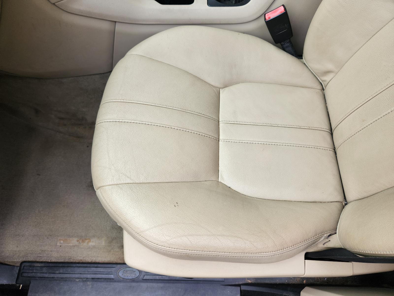 Land Rover Discovery 2010 4 Door Station Wagon View Land Rover Discovery 2010 4 Door Station Wagon