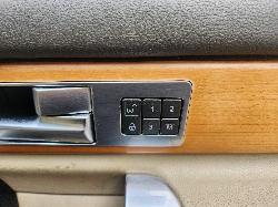View Land Rover Discovery 2010 4 Door Station Wagon