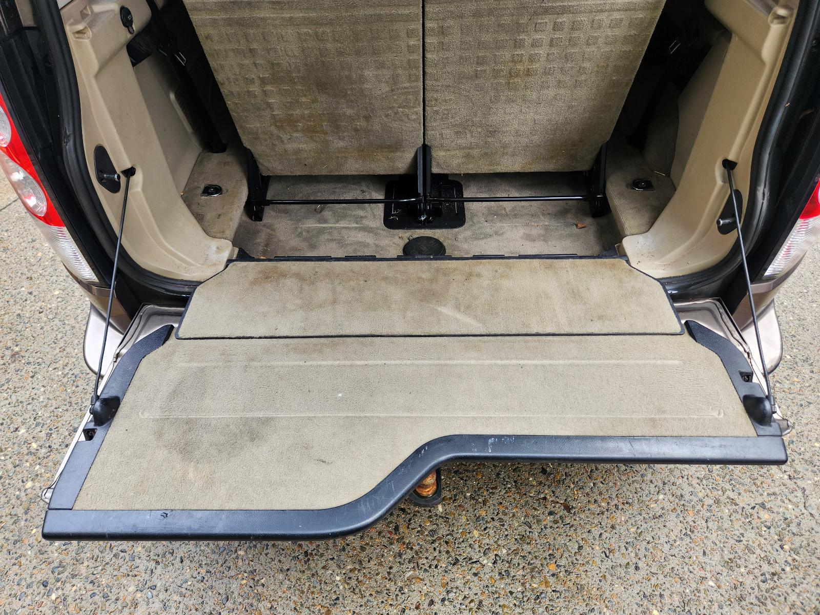 Land Rover Discovery 2010 4 Door Station Wagon View Land Rover Discovery 2010 4 Door Station Wagon