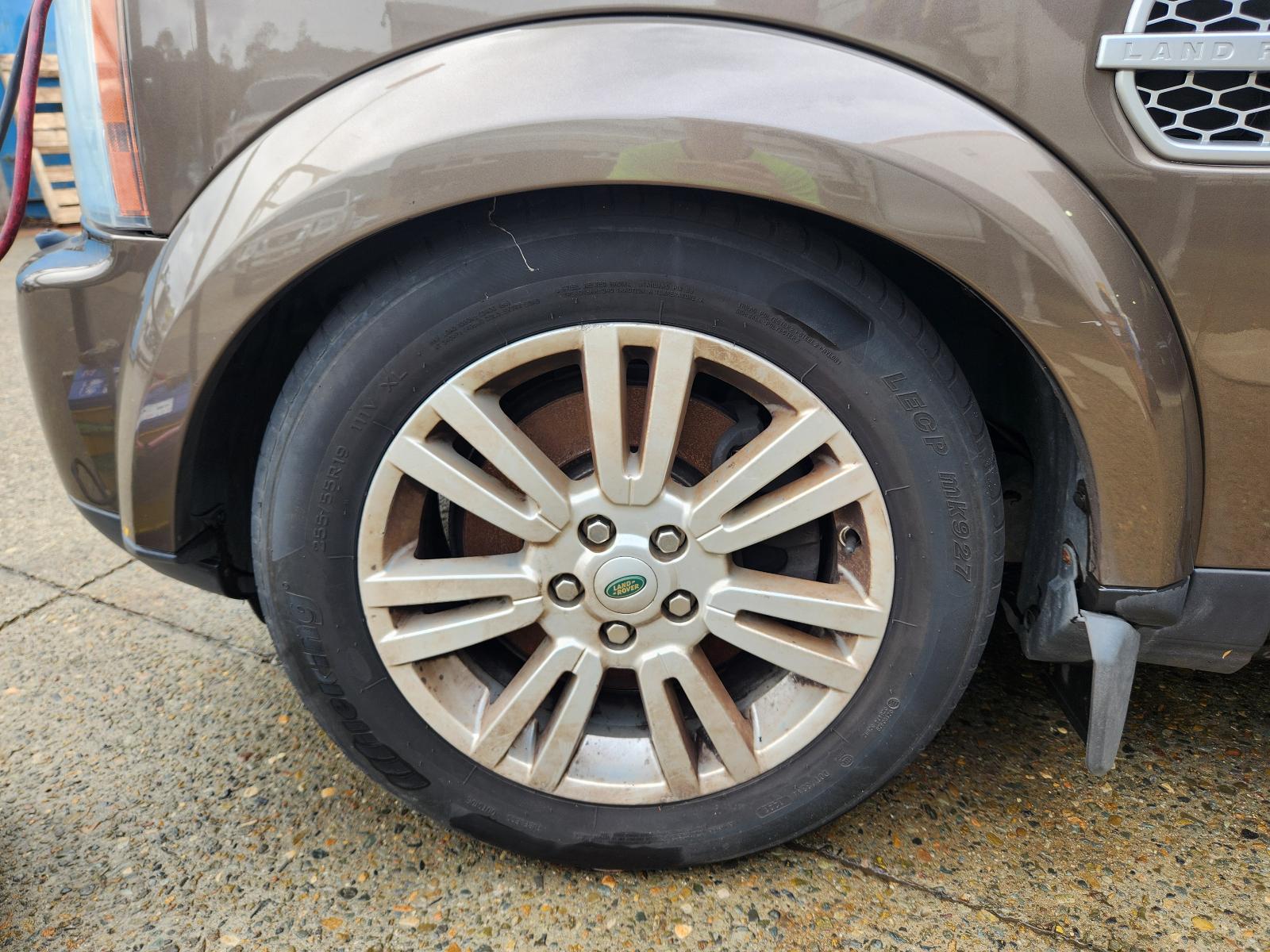 Land Rover Discovery 2010 4 Door Station Wagon View Land Rover Discovery 2010 4 Door Station Wagon