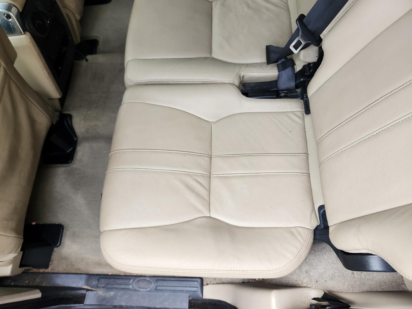 Land Rover Discovery 2010 4 Door Station Wagon View Land Rover Discovery 2010 4 Door Station Wagon