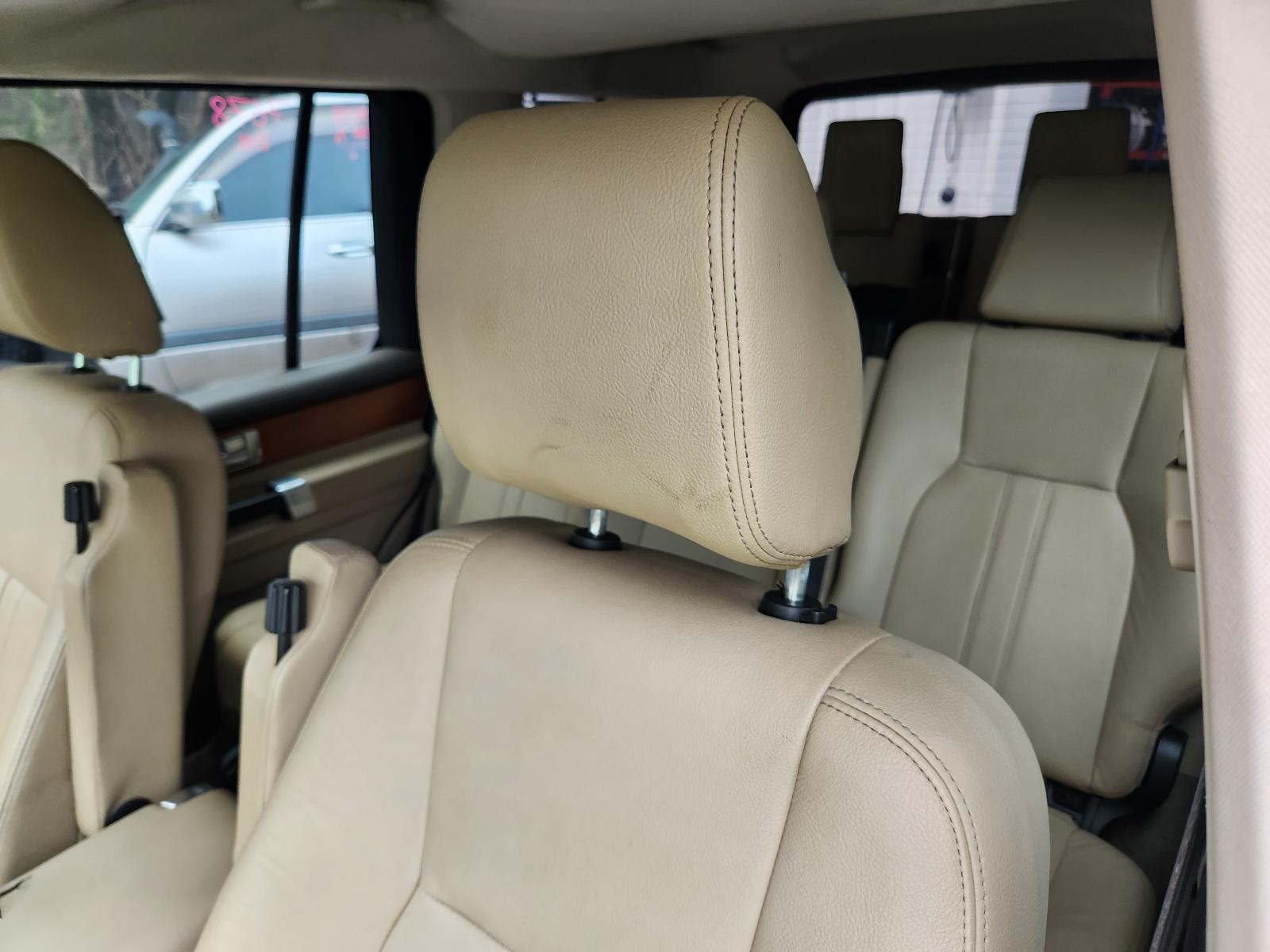 Land Rover Discovery 2010 4 Door Station Wagon View Land Rover Discovery 2010 4 Door Station Wagon
