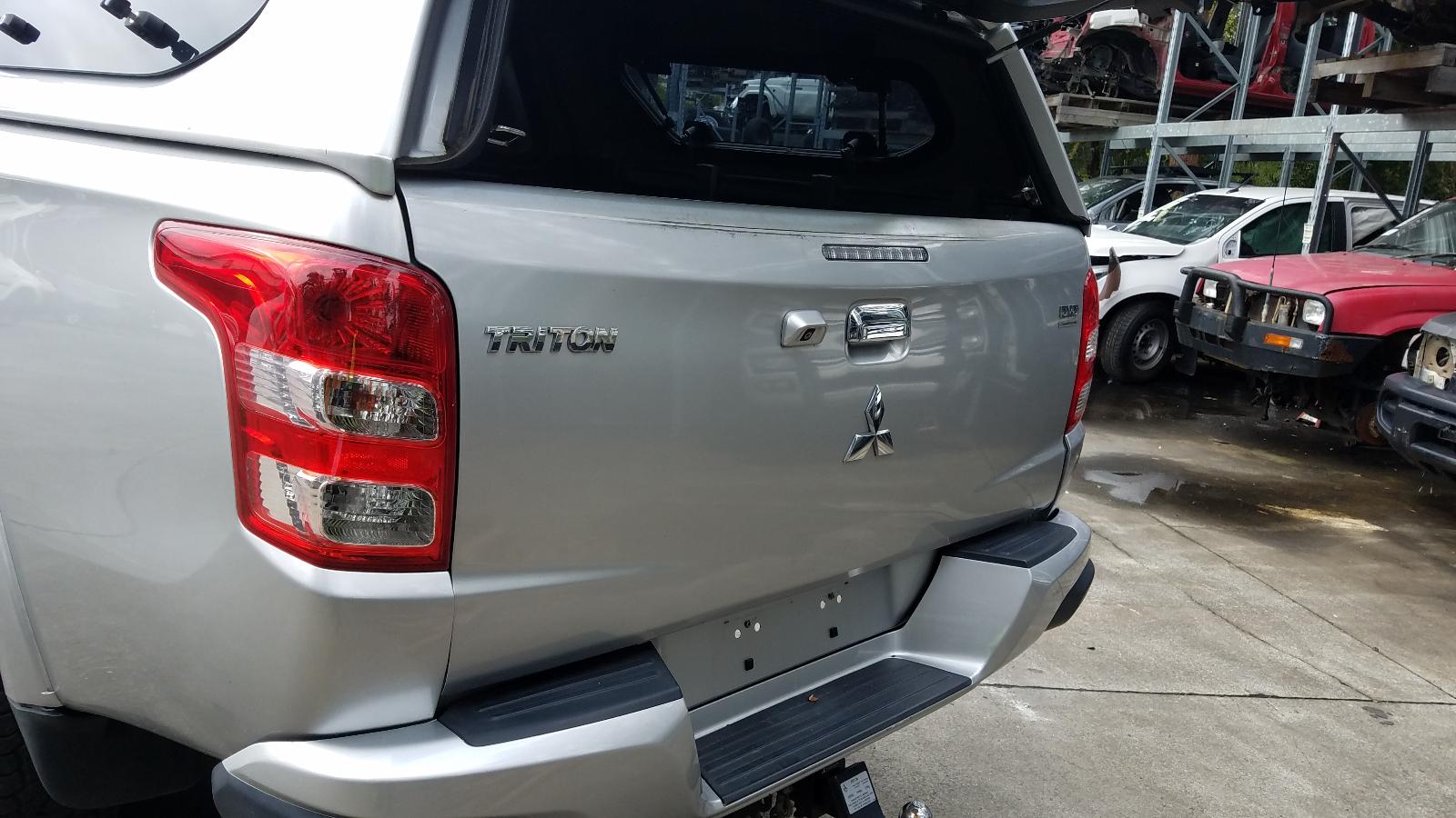 2016 Mitsubishi Triton Mud Flaps View Auto part Mud Flaps Mitsubishi Triton 2016