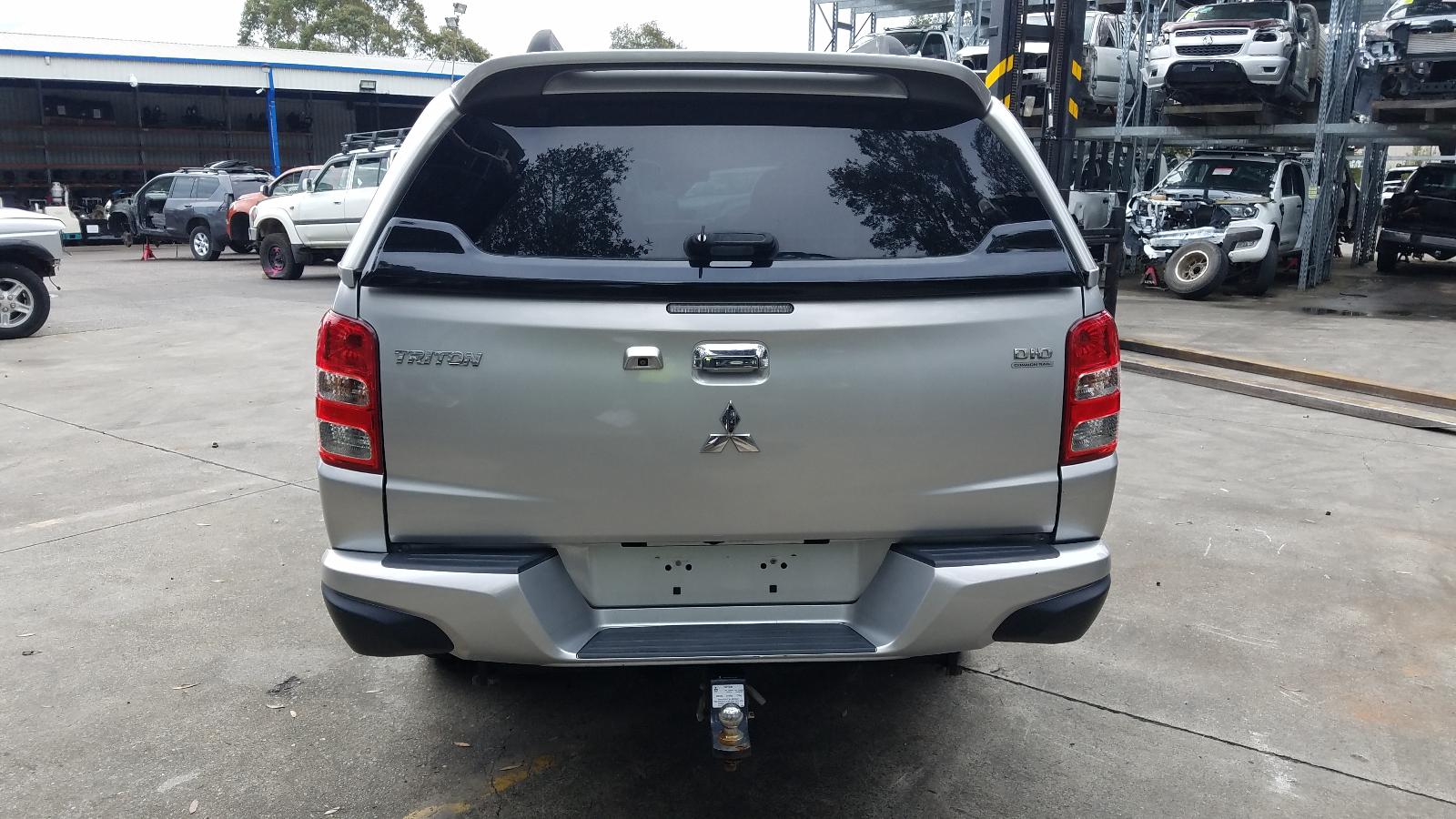 2016 Mitsubishi Triton Mud Flaps View Auto part Mud Flaps Mitsubishi Triton 2016