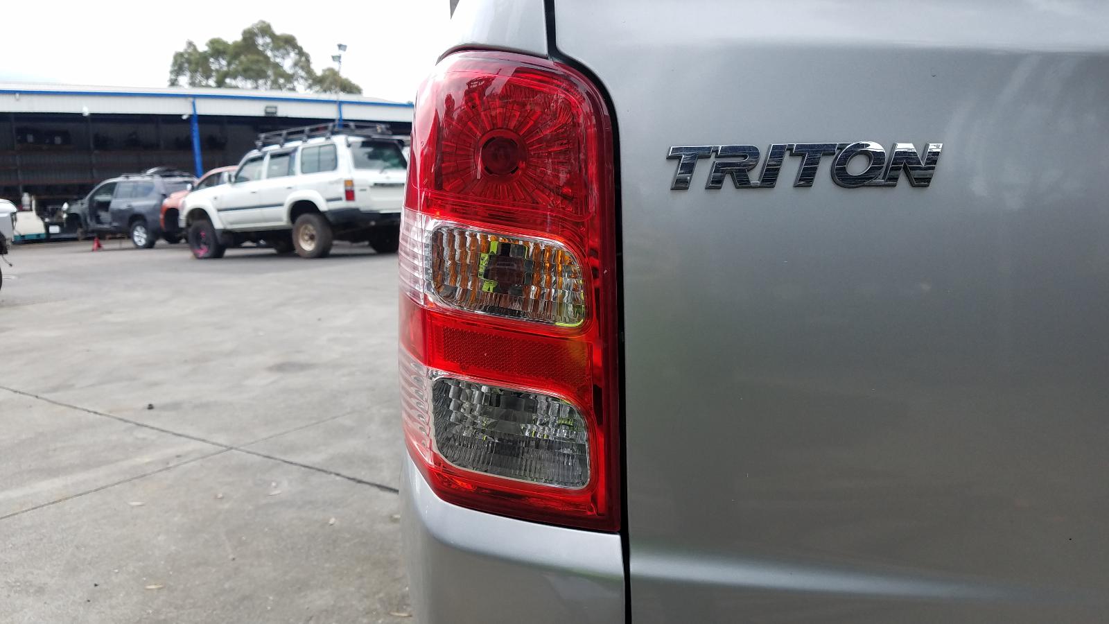 2016 Mitsubishi Triton Mud Flaps View Auto part Mud Flaps Mitsubishi Triton 2016