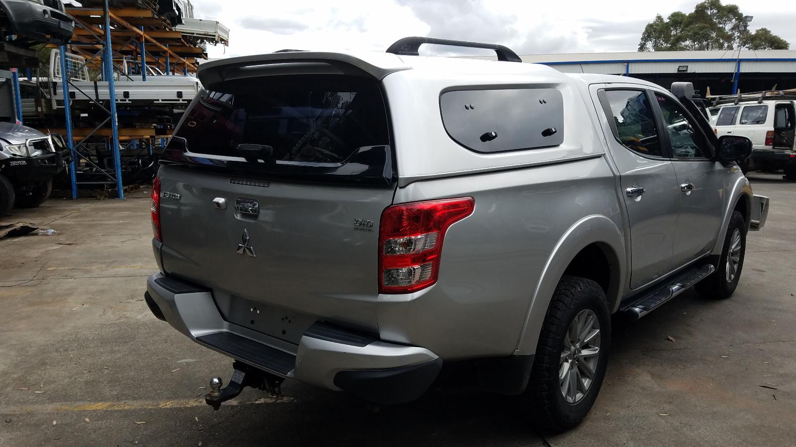 2016 Mitsubishi Triton Mud Flaps View Auto part Mud Flaps Mitsubishi Triton 2016