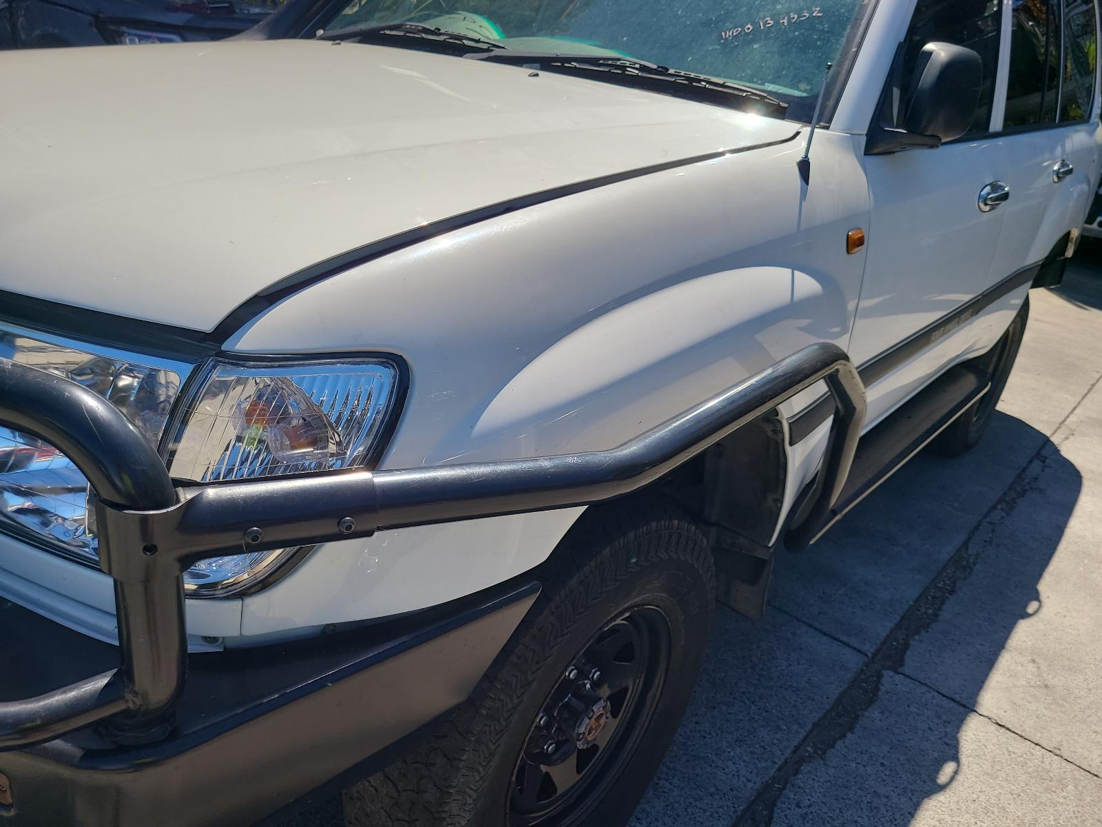 View Auto part Right Rear Door Sliding Toyota Landcruiser 2004