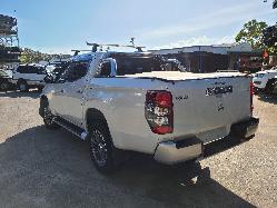 View Auto part Mud Flaps Mitsubishi Triton 2019