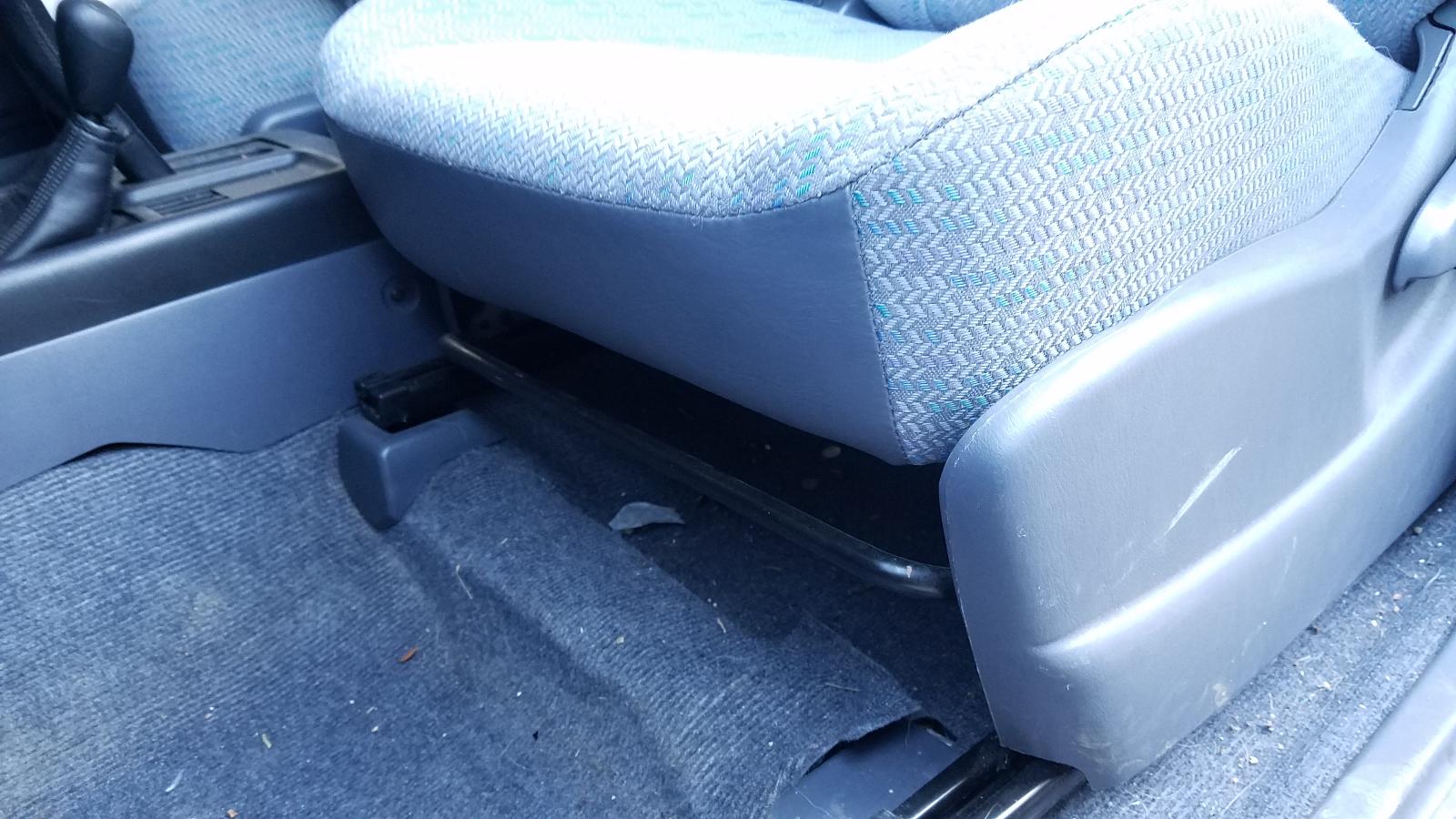 View Auto part Sunvisor Toyota Prado 1997