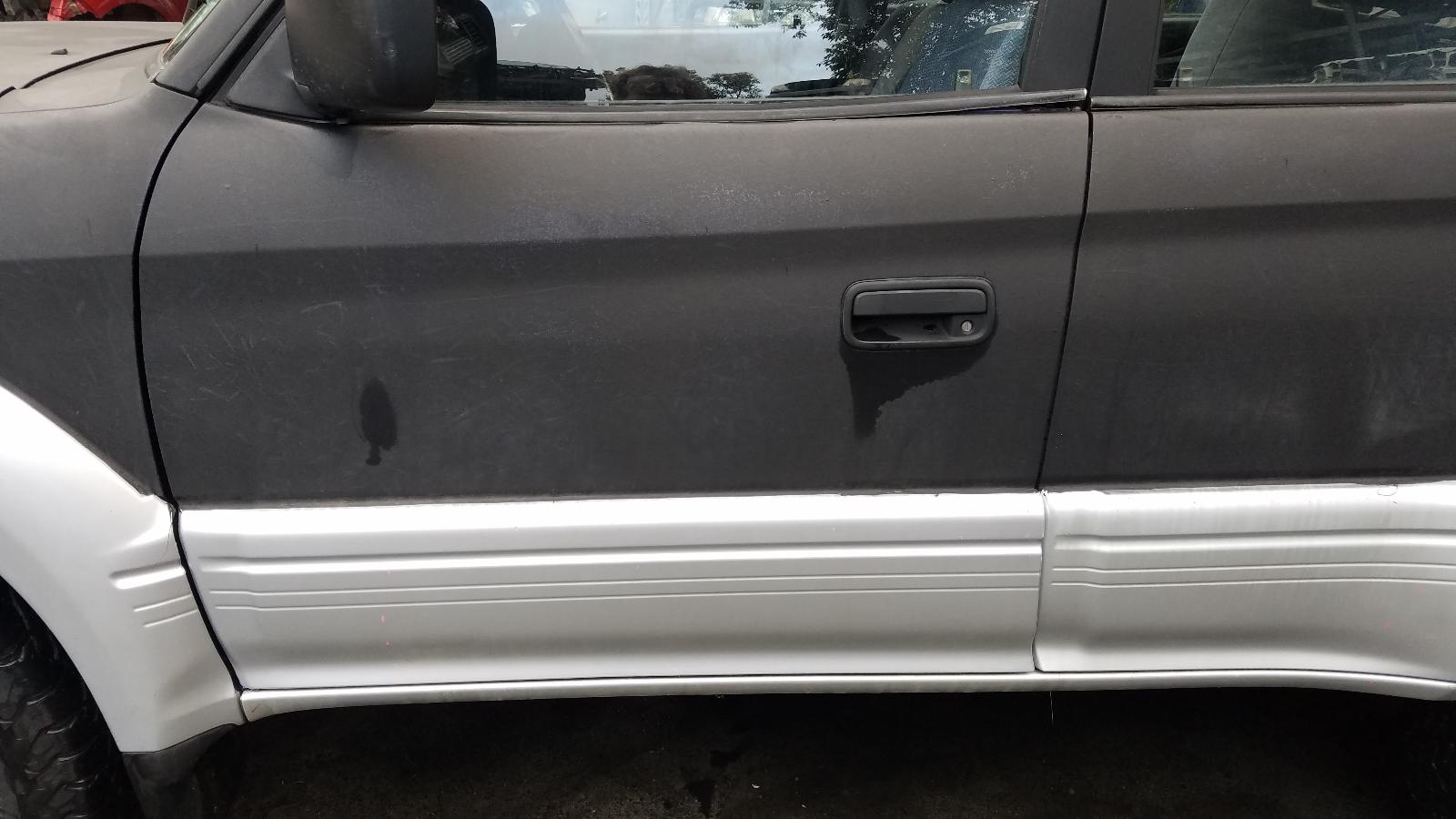 View Auto part Sunvisor Toyota Prado 1997