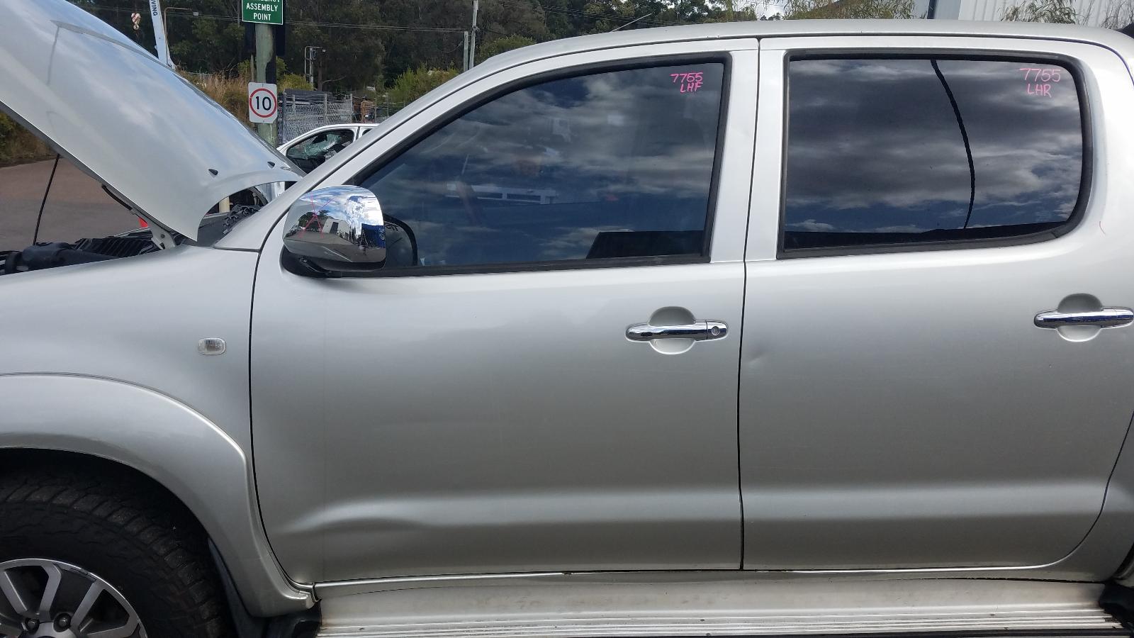 2008 Toyota Hilux Right Front Upper Control Arm View Auto part Right Front Upper Control Arm Toyota Hilux 2008