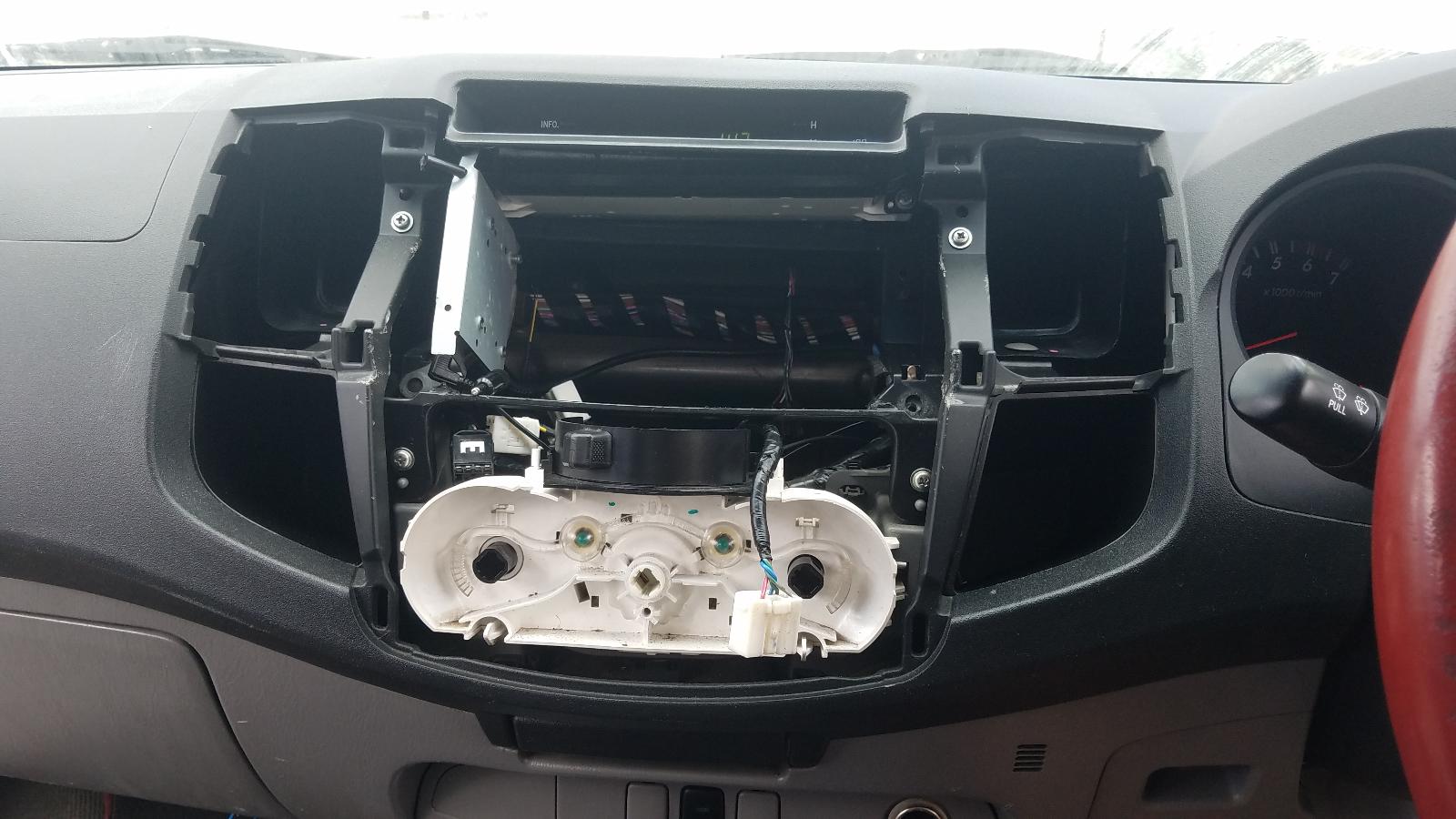 2008 Toyota Hilux Right Front Upper Control Arm View Auto part Right Front Upper Control Arm Toyota Hilux 2008