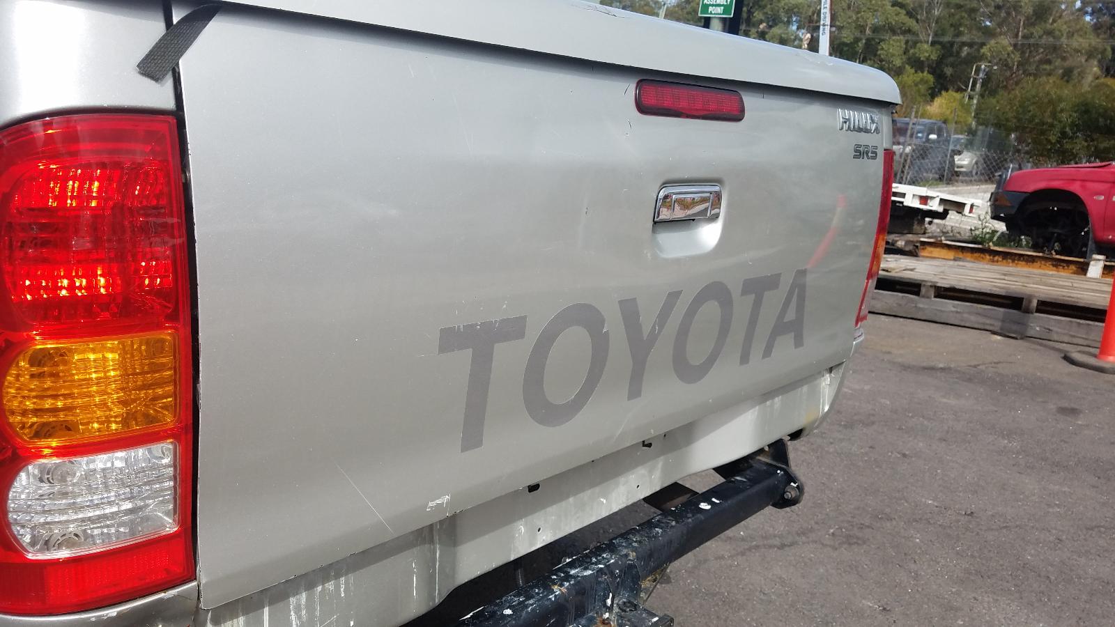 2008 Toyota Hilux Right Front Upper Control Arm View Auto part Right Front Upper Control Arm Toyota Hilux 2008