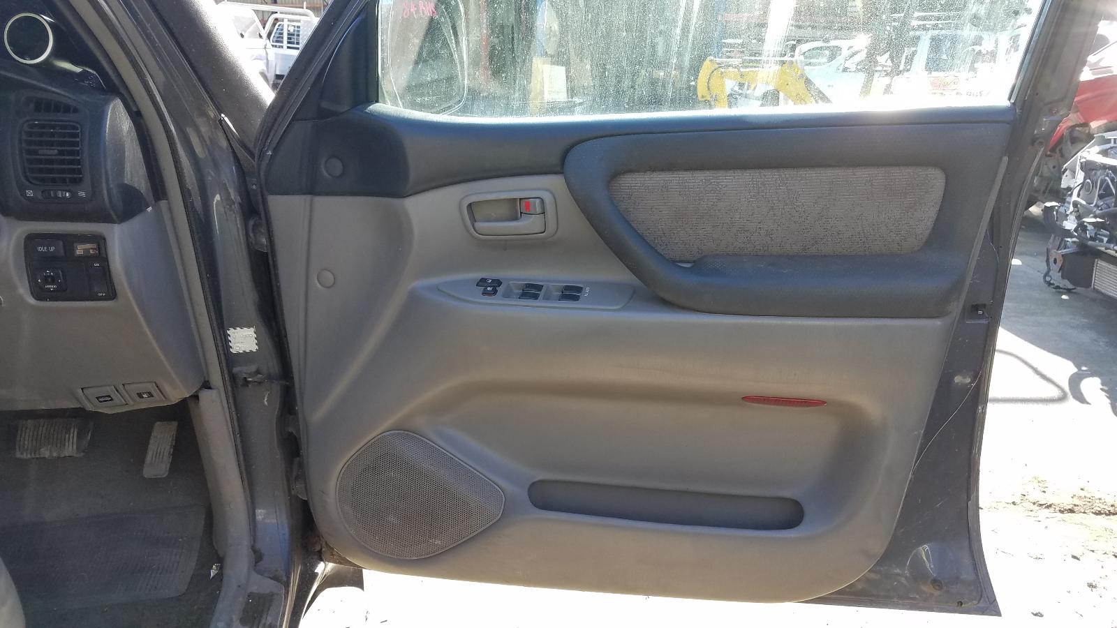 View Auto part Fuel Tank Toyota Landcruiser 2004