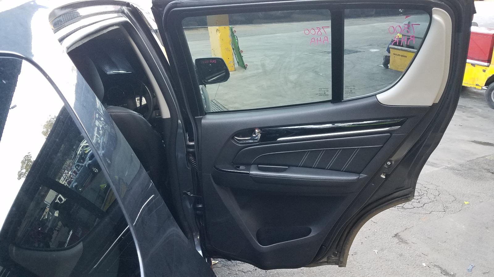 View Auto part Mud Flaps Isuzu Mu-x 2020