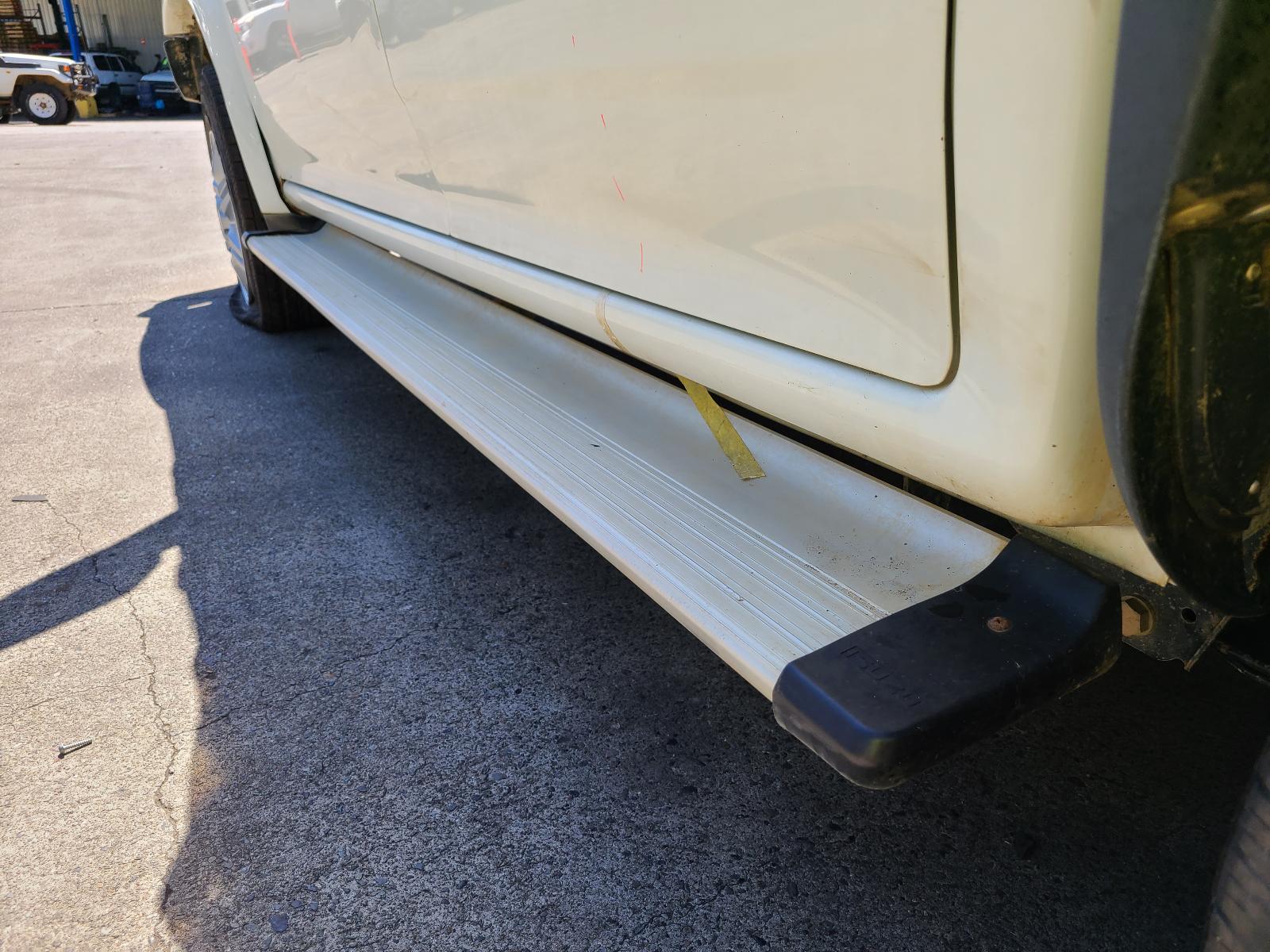 2012 Isuzu Dmax Front Seat View Auto part Front Seat Isuzu Dmax 2012