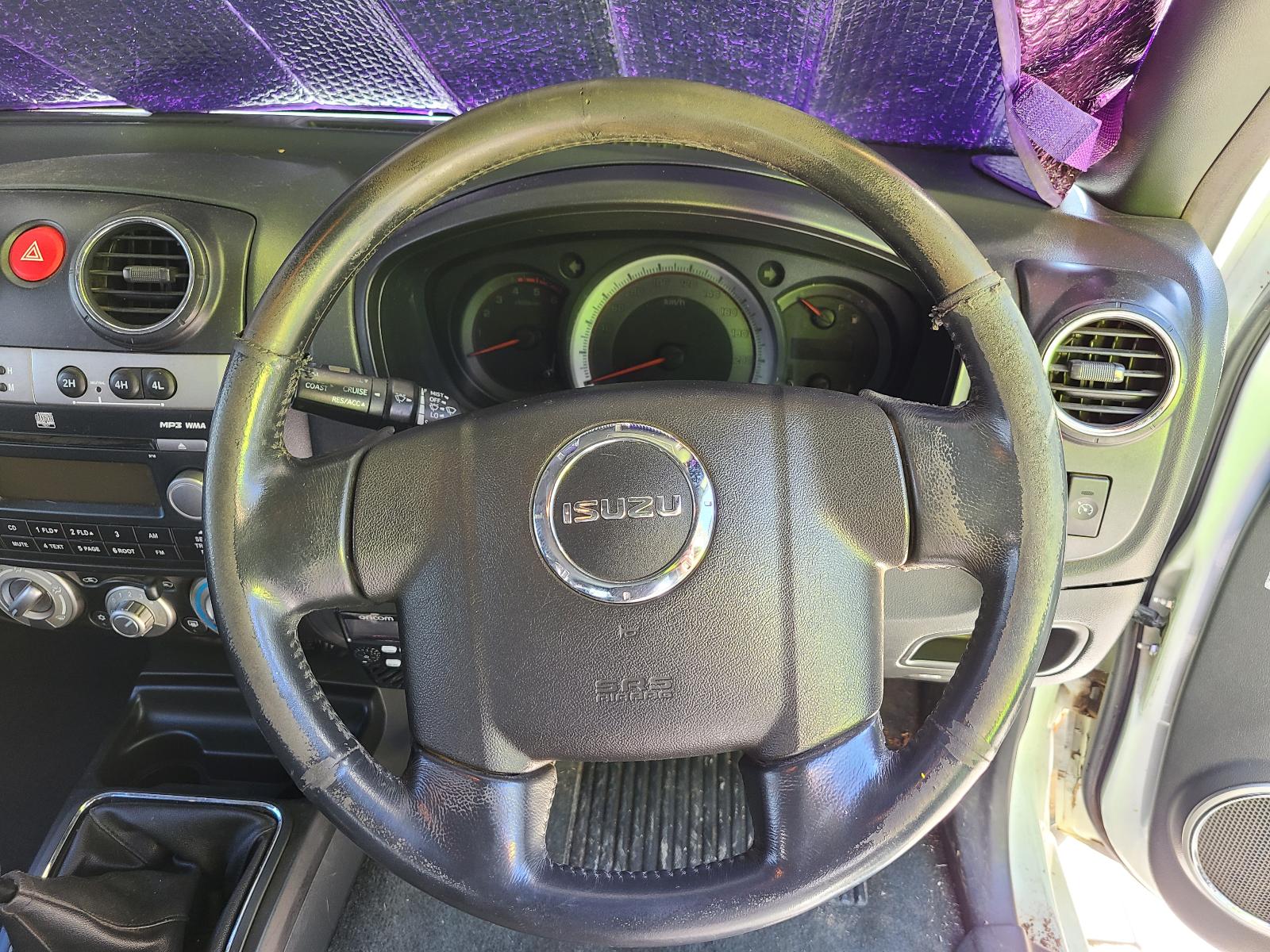 2012 Isuzu Dmax Front Seat View Auto part Front Seat Isuzu Dmax 2012