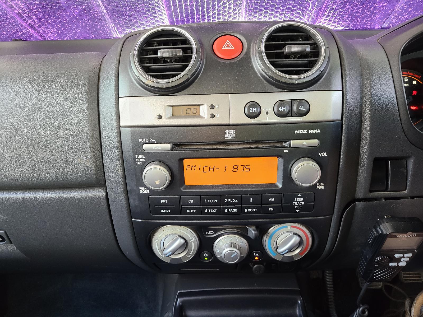 2012 Isuzu Dmax Front Seat View Auto part Front Seat Isuzu Dmax 2012