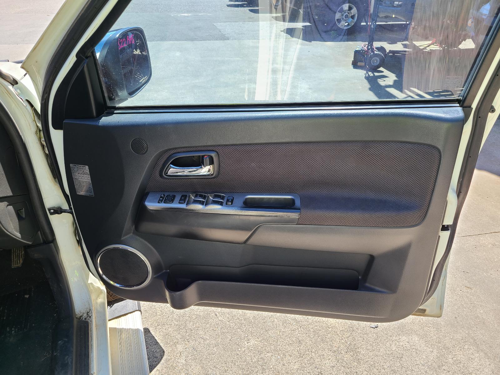 2012 Isuzu Dmax Front Seat View Auto part Front Seat Isuzu Dmax 2012